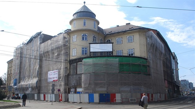 Renovovan hotel Palace v centru Ostravy. (31. bezna 2016)