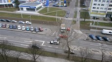 Nehoda v ústí Beákovy ulice do áblické.