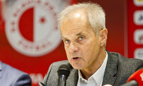 Jeden z majitel fotbalové Slavie Jií imán.