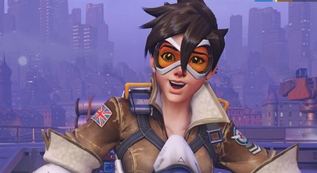 Tracer ve he Overwatch