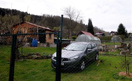 Zahradkáská kolonie v Boleticích na Dínsku. V jejím blízkém okolí se pokusil...