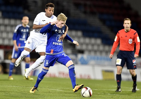 Souboj fotbalist Ostravy a Olomouce se v pítí sezon odehraje jen ve druhé lize.