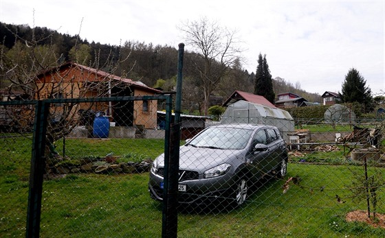 Zahradkáská kolonie v Boleticích na Dínsku. V jejím blízkém okolí se pokusil...