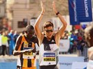Jií Homolá v cíli Praského plmaratonu, ve kterém si vylepil osobní rekord.