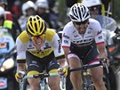 STÍHACÍ DUO. Fabian Cancellara se Sepem Vanmarckem na závod Kolem Flander...