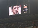 Cesare Maldini se na San Siru objevil i na velké obrazovce bhem utkání Interu...