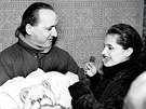 Lucie Bílá s otcem svého syna Filipa, producentem Petrem Kratochvílem (1995)