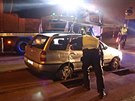 Jedno z aut zapadlo v Olomoucké ulici v Brn ve tvrtek veer.