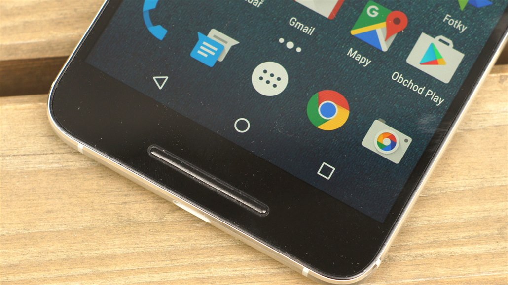 Současná špička čistého Androidu - model Nexus 6P