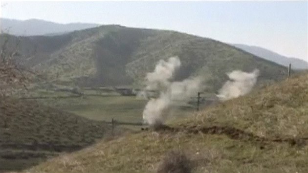 V Nhornm Karabachu vypukly nejsilnj boje od uzaven pm v roce 1994 (2. duben 2016)