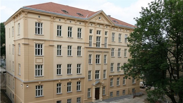 Sdlo adu pro ochranu hospodsk soute v Brn - historick budova.