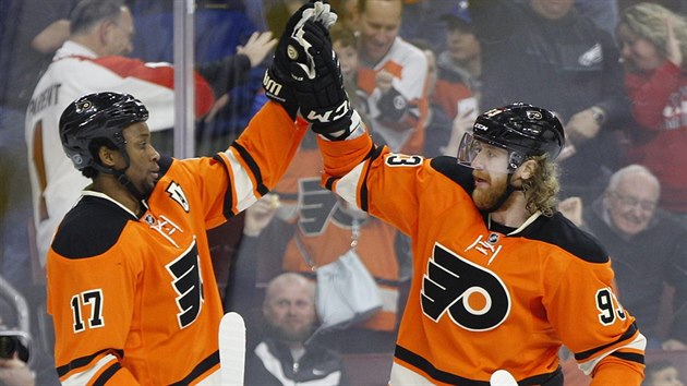 Simmonds stlel, Vorek nahrval. A Flyers li v pesilovce do veden proti Ottaw.