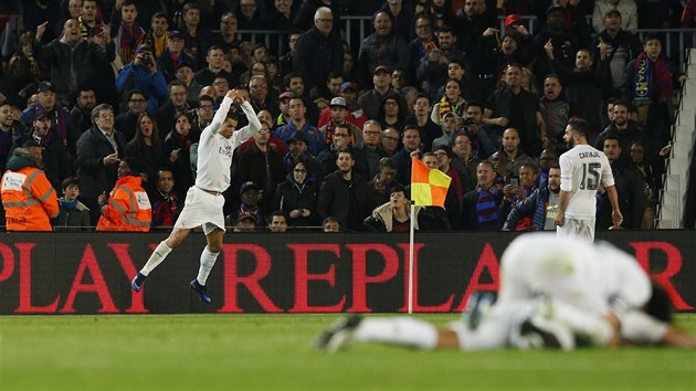 Tradin oslava Cristiana Ronalda. Brankou v 85. minut otoil zpas s Barcelonou na 2:1 pro Real Madrid