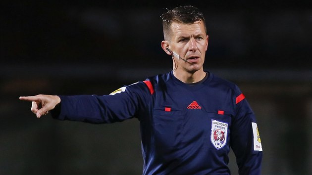 Rozhod�� Michal Pat�k