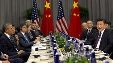 Prezidenti Spojených stát a íny Barack Obama a Si in-pching na summitu o...