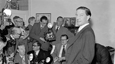 Kim Philby na archivním snímku z listopadu 1955, kdy byl britskými úady...