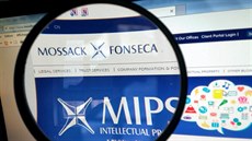 Přesně před týdnem naplno propukla kauza Panama Papers.