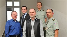 Tým autor nové munice pro airmarshally (zleva): Juraj Hub, Martin Rydlo, Jan...
