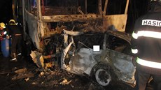 Tragická nehoda u Hluboké nad Vltavou. Střet osobního a nákladního auta...