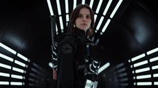 Felicity Jonesová ve filmu Rogue One: Star Wars Story