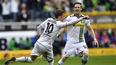 Thorgan Hazard z Mönchengladbachu slaví gol do sít� Herthy Berlín