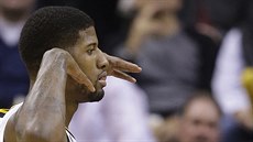 Paul George z Indiany se raduje z trefy proti Clevelandu.