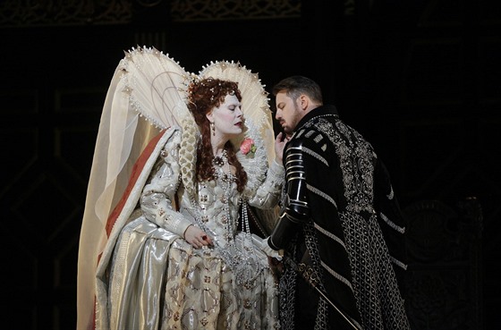 Sondra Radvanovsky a Matthew Polenzani v opeře Roberto Devereux