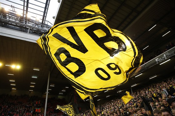 Fanouci Borussie Dortmund podporují svj tým.