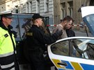 Policista Karel Kadlec po nehod na praských Vinohradech odmítl dechovou...