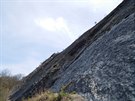 Vápencové plotny na Branických skalách.