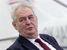 Prezident Milo� Zeman na n�v�t�v� spole�nosti F AIR Bene�ov, kter� provozuje...
