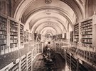 Od roku 1785 do roku 1907 sdlila knihovna v odsvcenm kostele sv. Klry. Dnes...