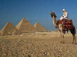 Egypt, Gíza, pyramidy - takto asto vidíte nafocené slavné pyramidy v...