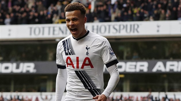 Zlonk Tottenhamu Dele Alli slav trefu do st Manchesteru United.