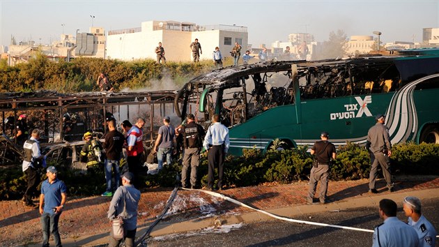 Vbuch autobusu v Jeruzalm (18. dubna 2016)