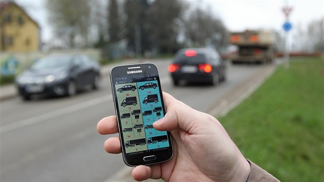 Na archy papru a tuky zapomete. V 21. stolet se doprava st pomoc mobiln aplikace v telefonu i tabletu.