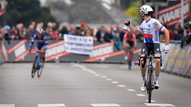 Petr Vako se me zat radovat, v jednorzovm zvodu Brabantsk p poraz i Enrika Gasparotta.