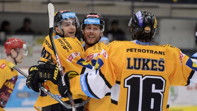 Radost litvnovskch hokejist bhem duelu s Jihlavou