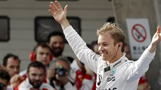 Nico Rosberg z týmu Mercedes se raduje z triumfu ve Velké cen� �íny. Ani ve...