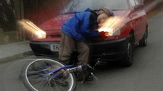 Dopravní nehoda, cyklista a auto - ilustraní foto