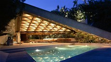 Slavná opulentní vila pornomagnáta Jackieho Treehorna z legendárního filmu...