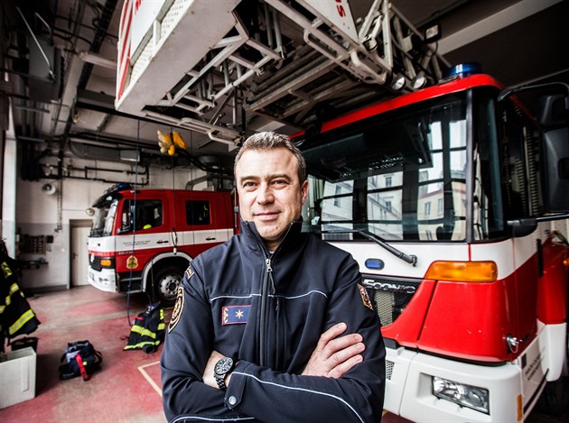 Ředitel pražských hasičů Roman Hlinovský. Na fotografii v centrále hasičů v...