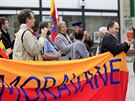 Nkolik destek Moravan protestovalo v Brn proti nzvu Czechia (23.4.2016).