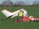 Letadlo Cessna 150 se ztilo do pole u Chr᚝ovic na Strakonicku.
