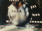 Americká „balónová“ družice Echo 1 na snímku ze zkoušek a příprav z konce 50....