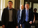 Ministr Martin Stropnický míí k soudu s muem, který je podezelý, e mu hodil...