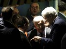 Palestinský prezident Mahmúd Abbás bhem podepisování nové klimatické dohody v...