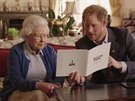Princ Harry a jeho babika, britská královna Albta II., na videu na podporu...