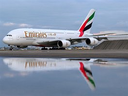 Airbus A380 je letadlo se dvěma palubami. Podobné uspořádání má i legendární...