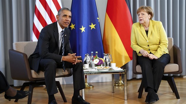 Americk prezident Barack Obama s nmeckou kanclkou Angelou Merkelovou v Hannoveru (24.4.2016).